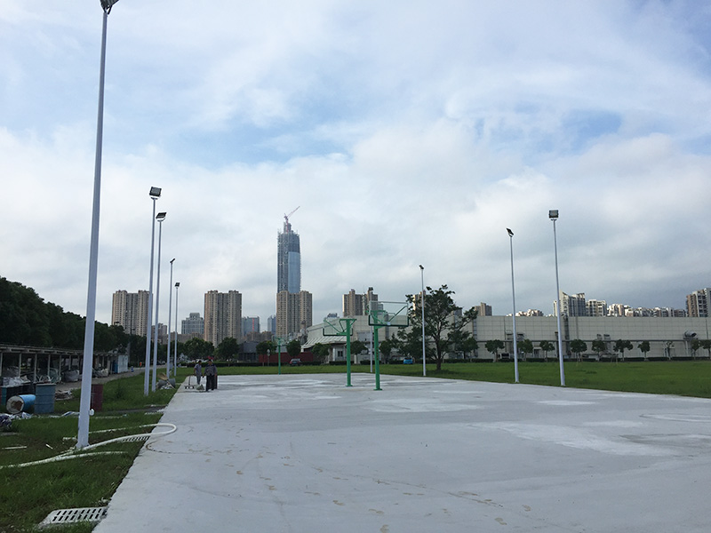 無溶劑混合型塑膠跑道有優點