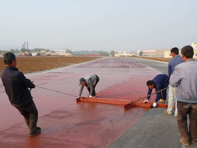 epdm塑膠跑道和硅pu球場材料有什么區別？