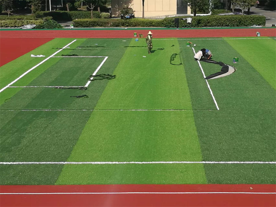 足球場人工草坪施工案例